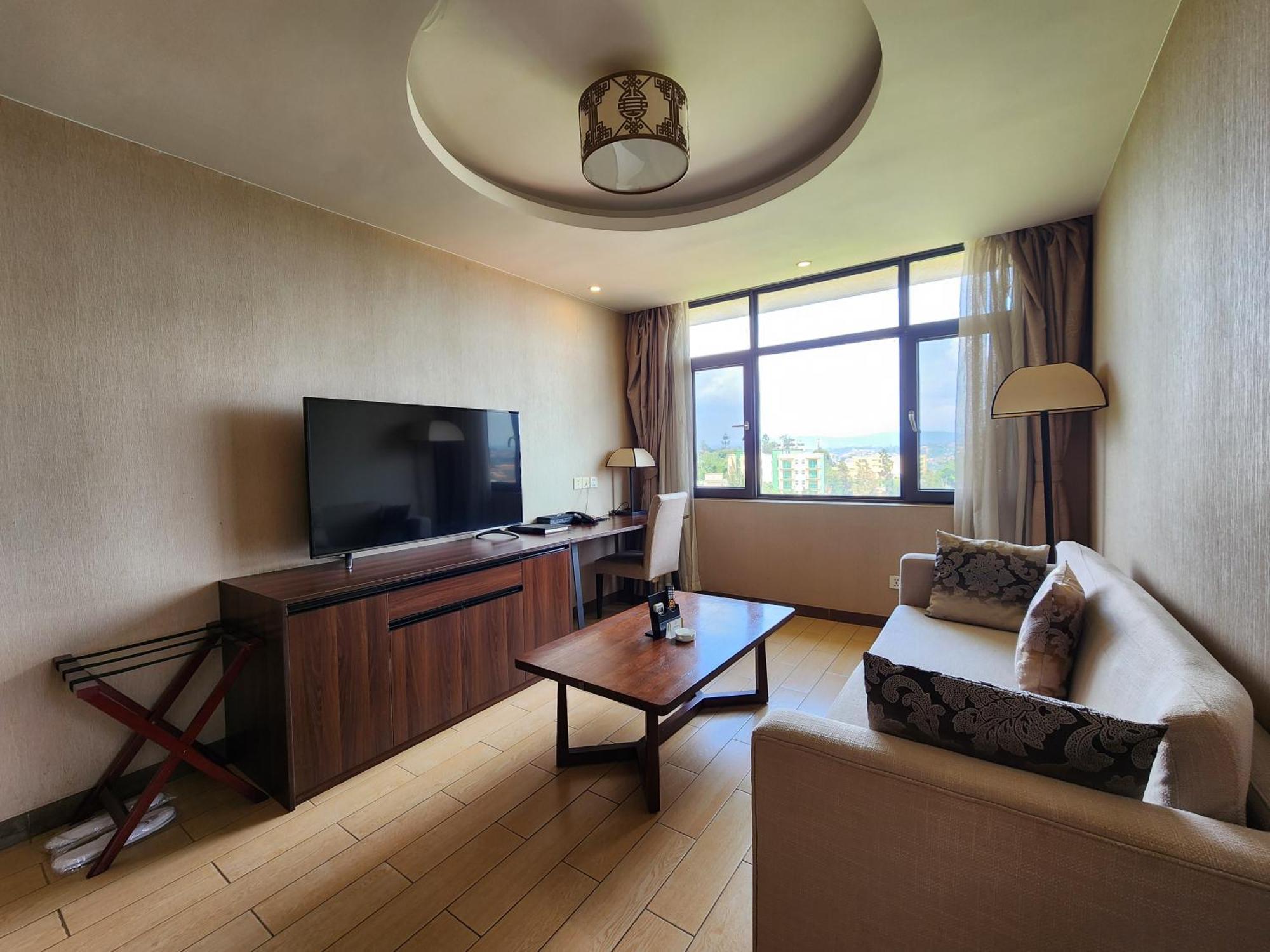 Dmall Hotel Kigali Buitenkant foto