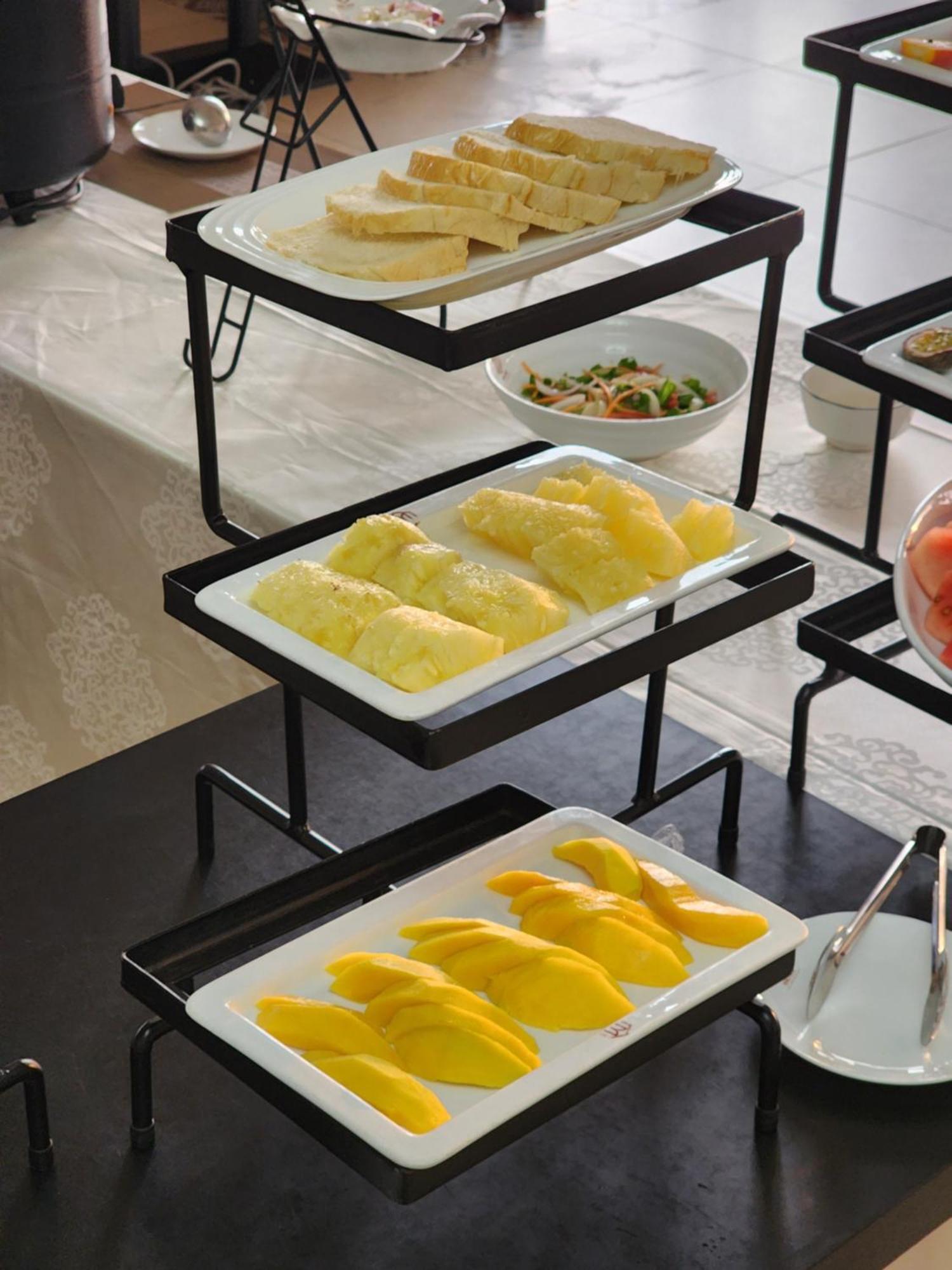 Dmall Hotel Kigali Buitenkant foto