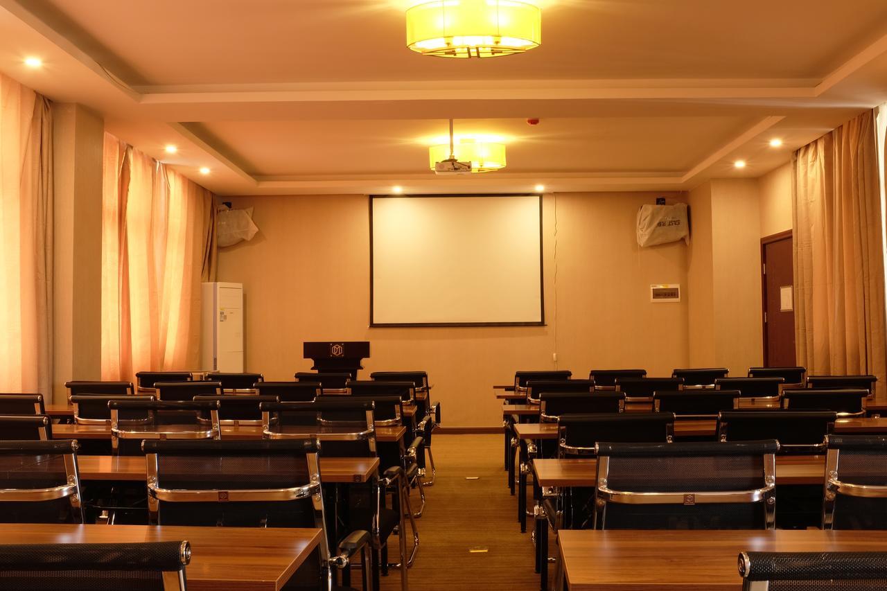 Dmall Hotel Kigali Buitenkant foto