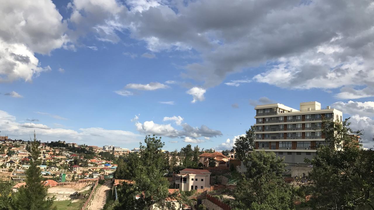Dmall Hotel Kigali Buitenkant foto